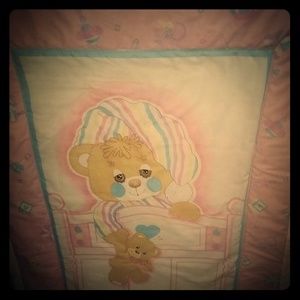 Sleepy bear baby quilt